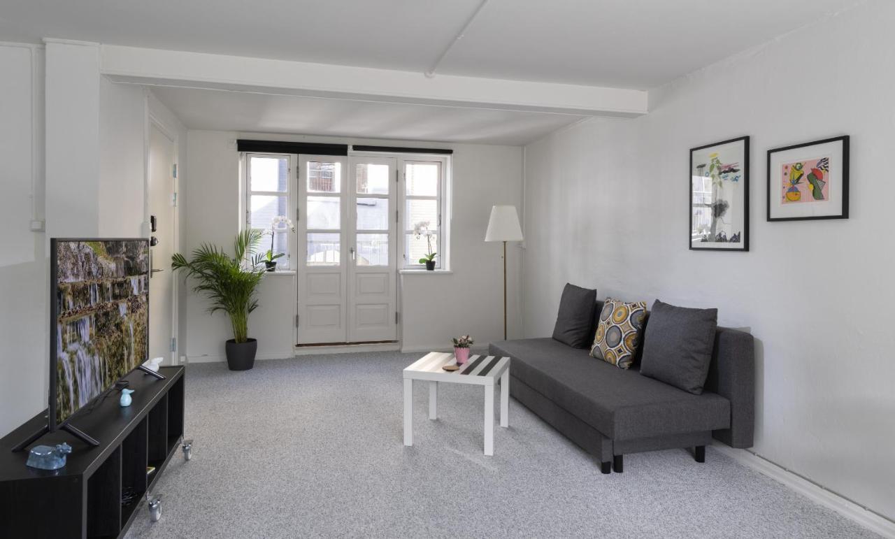 Aday - Apartment Suite 2 Aalborg Center Esterno foto